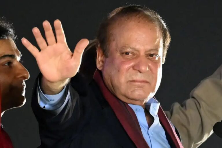 Nawaz hails armed forces, parliament for national unity