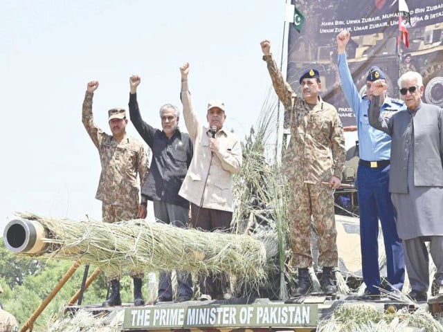 PM heaps praise on armed forces for ‘avenging 1971 war’