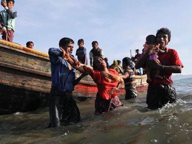 India draws flak over reported sea expulsion of Rohingya refugees