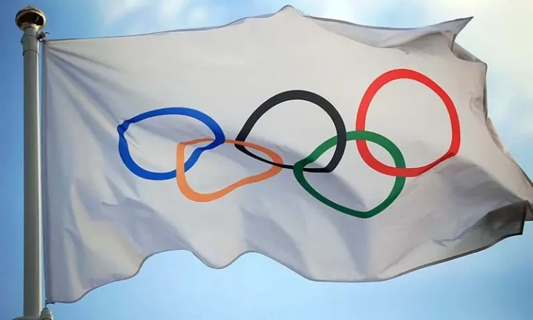 IOC to allow Russians, Belarusians under neutral flag at 2026 Winter Olympics – Sport