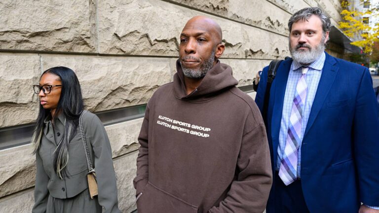 Chauncey Billups appears to be unnamed conspirator in indictment