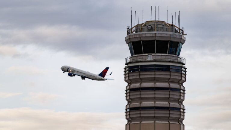 Delta calls on Congress to immediately end government shutdown