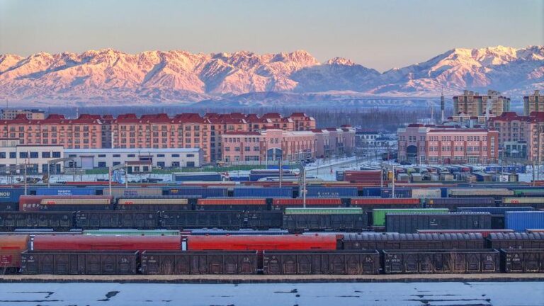 Xinjiang’s Horgos becomes China’s largest land port for vehicle exports-Xinhua