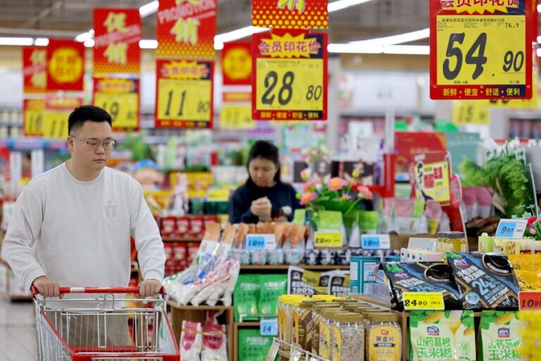 China’s wholesale, retail sectors achieve steady growth in first three quarters-Xinhua