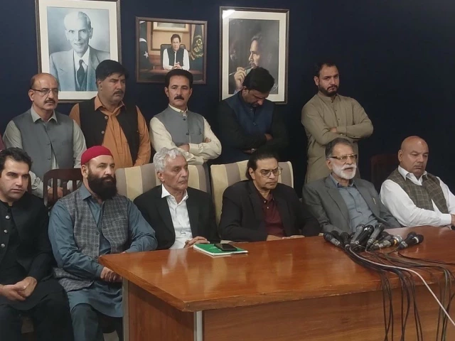 PTI distances itself from no-confidence motion, premier’s election in AJK