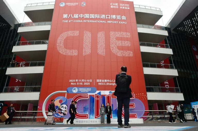 Int’l businesses cast resounding vote of confidence in China at CIIE-Xinhua