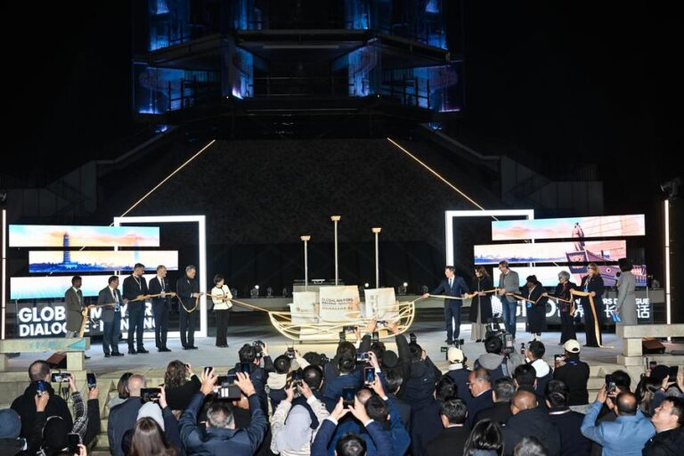 Global mayors discuss urban governance in China’s historic waterfront city of Nanjing-Xinhua