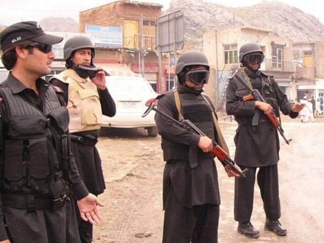 Five suspects arrested in Ziarat, seize large cache of weapons