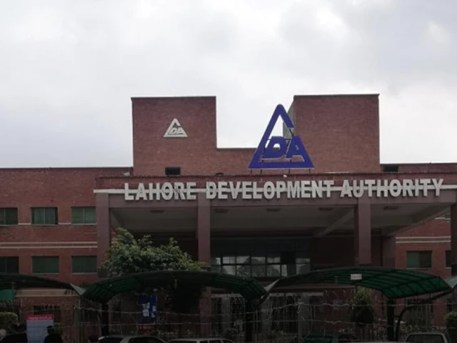 LDA seals 53 properties in crackdown on illegal commercial buildings