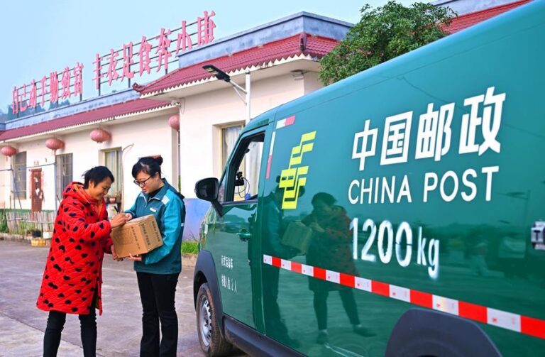 China’s express delivery sector posts double-digit growth in first 11 months-Xinhua
