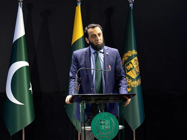 Tarar demands apologies from world media over reports linking Pakistan to Australia beach shooting