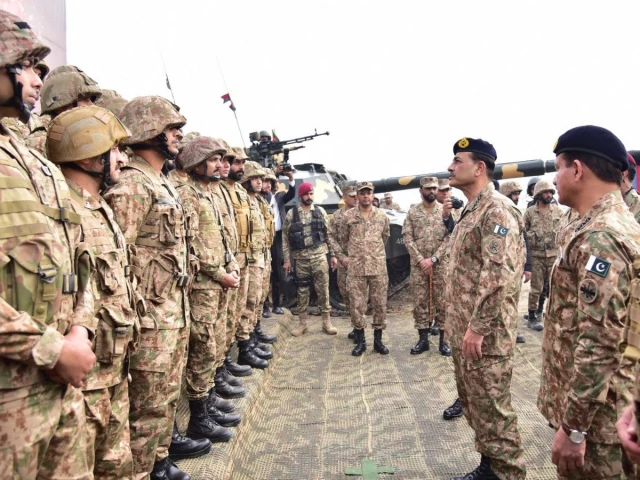 CDF Munir says Pakistan Army fully prepared to counter internal, external threats