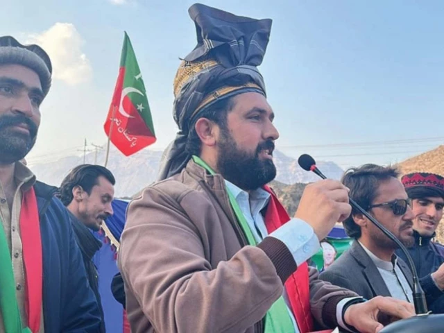 PHC rules protective bail for K-P CM, PTI leaders only applies to court appearances, not protests