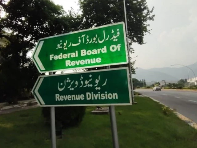 FBR warns PM of Rs560b shortfall