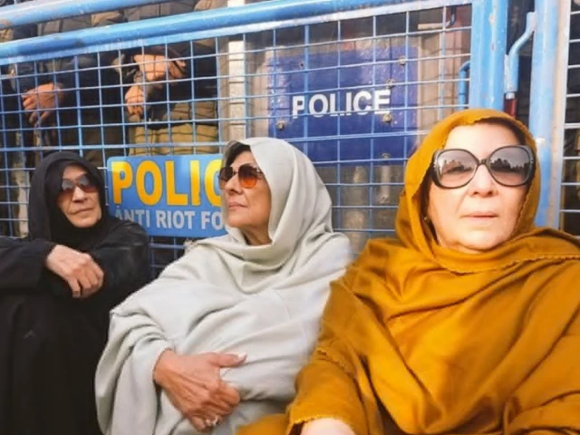Adiala tensions flare again as Imran Khan’s sisters stage fresh sit-in outside jail