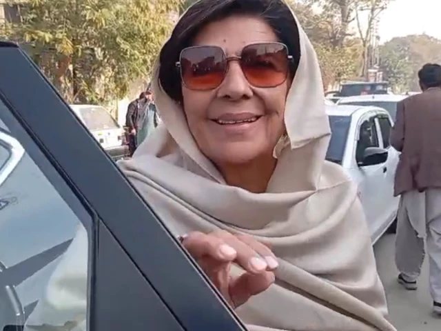 ATC issues contmept notice, bailable arrest warrant for Aleema in D-Chowk case