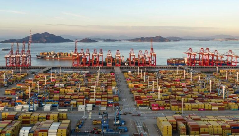 China’s resilient foreign trade expands in 2025 amid global headwinds-Xinhua