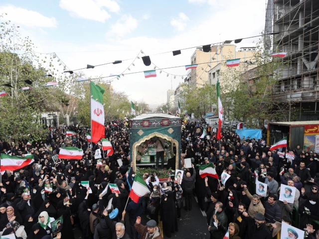 Tehran threatens US bases as Trump signals possible intervention