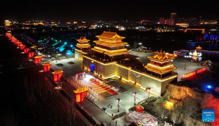 Lantern decorations create joyful vibe across China during Spring Festival-Xinhua