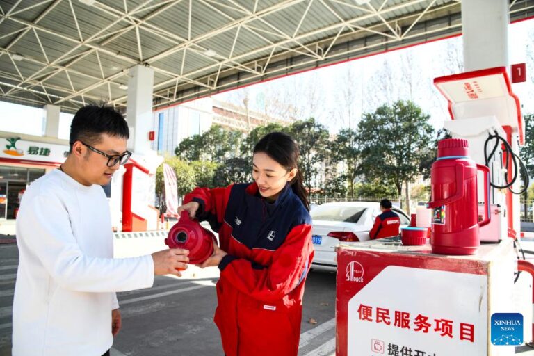 Multiple measures taken to ensure passengers’ smooth travel during Spring Festival-Xinhua