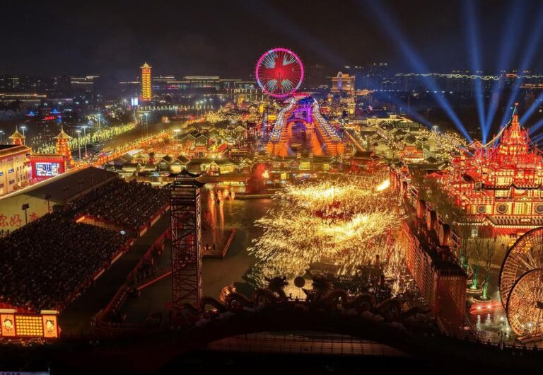 Holiday spending soars as record-long Spring Festival fuels economic vitality-Xinhua