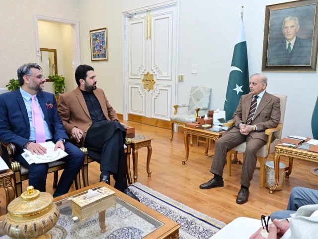 K-P CM Afridi meets PM Shehbaz amid Tirah displacement row