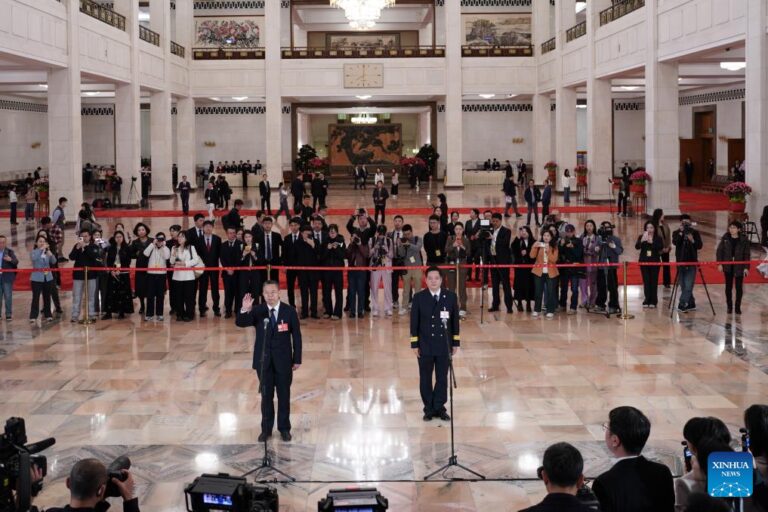 NPC deputies attend group interview ahead of 2nd plenary meeting of annual session-Xinhua