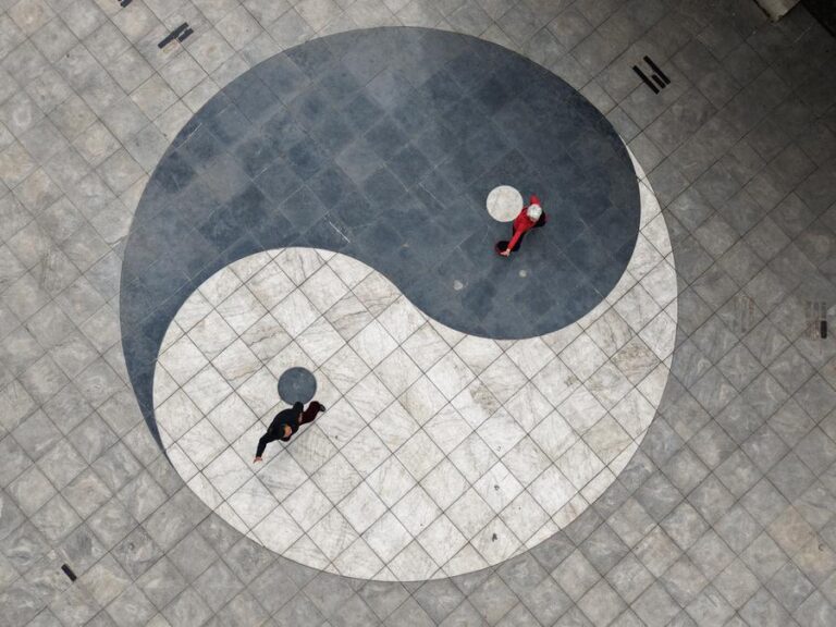 Tai Chi takes world stage as China marks first International Taijiquan Day-Xinhua