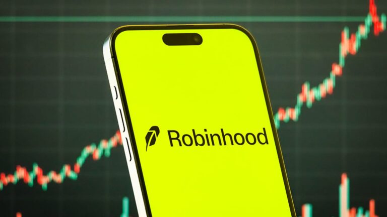 Trump Accounts put Robinhood in front of the next generation of investors, says CEO Vlad Tenev