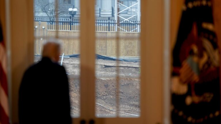 Appeals court asked to pause order halting Trump ballroom construction